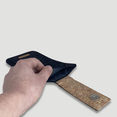 Mobilcover til Google Pixel 6a | med magnetlukning og ekstra rum | antracit - Tracks | Modell HAKA