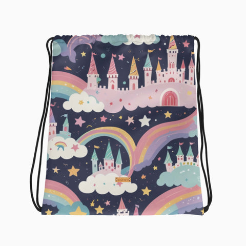 Turnbeutel mit Regenbogen- und Märchenschloss-Muster, flach ausgelegt.