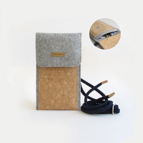 Skuldertaske til Motorola Moto G42 | lavet af filt og økologisk bomuld | lysegrå - blomstrer | Model KEDJA