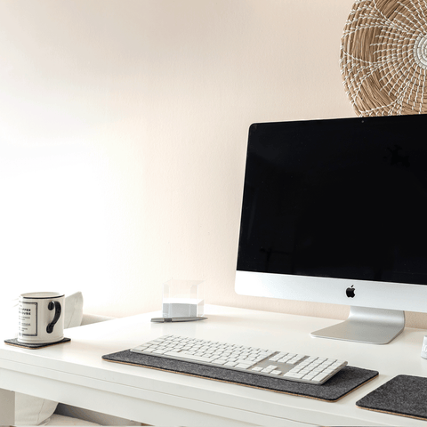 Skrivebordsunderlag af filt og kork | 20x50cm | antracit