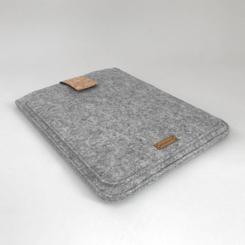 Etui til MacBook Air M2 15 | med magnetlukning og ekstra rum  | lysegrå - Bloom | Model "HAKA"