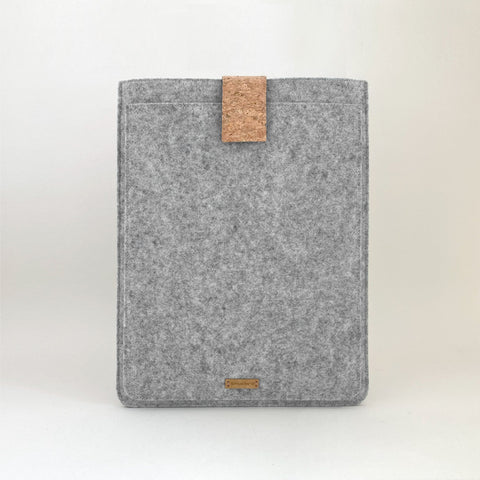 Etui til MacBook Air M2 15 | med magnetlukning og ekstra rum  | lysegrå - Bloom | Model "HAKA"