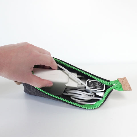 Penalhus anthracit-grøn | MISK