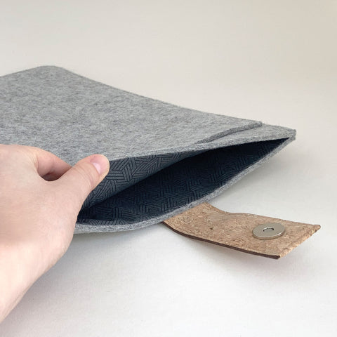 Etui til Asus Vivobook 13 Slate | med magnetlukning og ekstra rum  | lysegrå - spor | Model "HAKA"