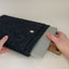 Taske til MacBook Pro M3 Max | med magnetlukning og ekstra rum  | antracit - farverig | Model "HAKA"