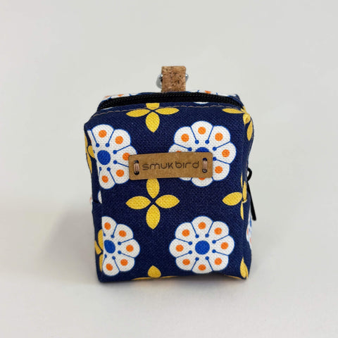 Mini-taske til hovedtelefoner & Co. | lavet af økologisk bomuld | Designblomst | Model PocketCube