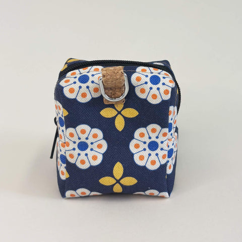 Mini-taske til hovedtelefoner & Co. | lavet af økologisk bomuld | Designblomst | Model PocketCube