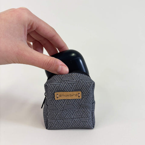 Mini-taske til hovedtelefoner & Co. | lavet af økologisk bomuld | Designspor | Model PocketCube