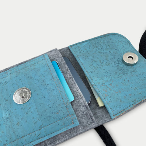 Skuldertaske til Samsung Galaxy S25 Ultra | lavet af filt og økologisk bomuld | lysegrå - azur | model KEDJA deluxe