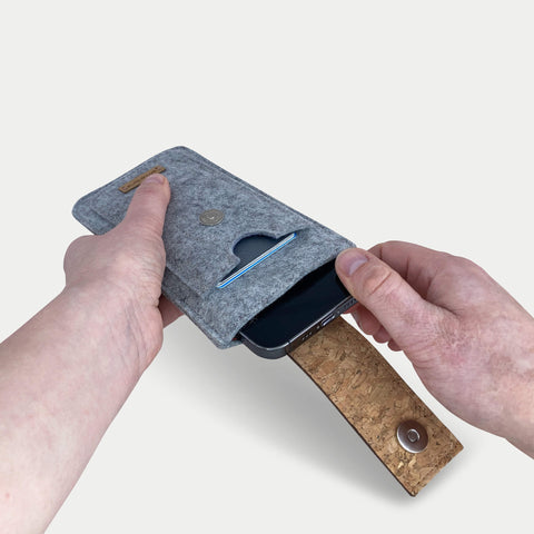 Handytasche für iPhone 12 Pro Max | mit Magnetverschluss und extra Fach | hellgrau - Shapes | Modell HAKA
