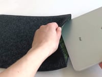 Sleeve til iPad Pro 12,9" - 5. generation | fremstillet af filt og økologisk bomuld | antracit - tracks | "LET"-model