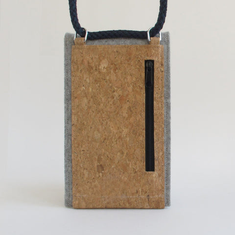 Skuldertaske til Fairphone 4 | lavet af filt og økologisk bomuld | lysegrå - blomstrer | Model KEDJA