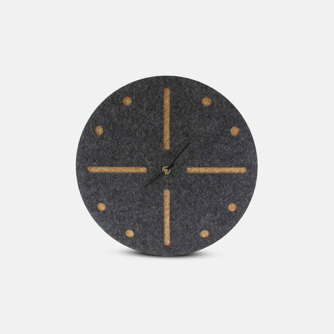 Vægur lavet af filt og kork 30 cm | antracit - sort | Design: Odense