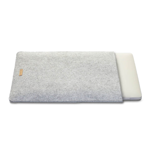 Sleeve til iPad Air - 5. generation | fremstillet af filt og økologisk bomuld | lysegrå - shapes | "LET"-model