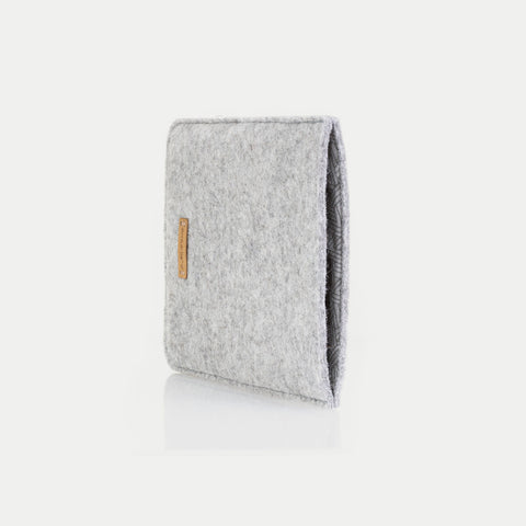 Skræddersyet eReader-cover | fremstillet af filt og økologisk bomuld | lysegrå - tracks | "LET"-model